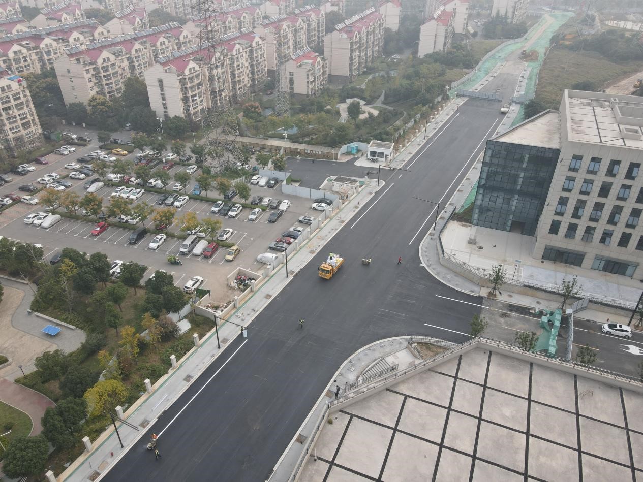 即将落成！盘城2号地块配套路路实景图来了